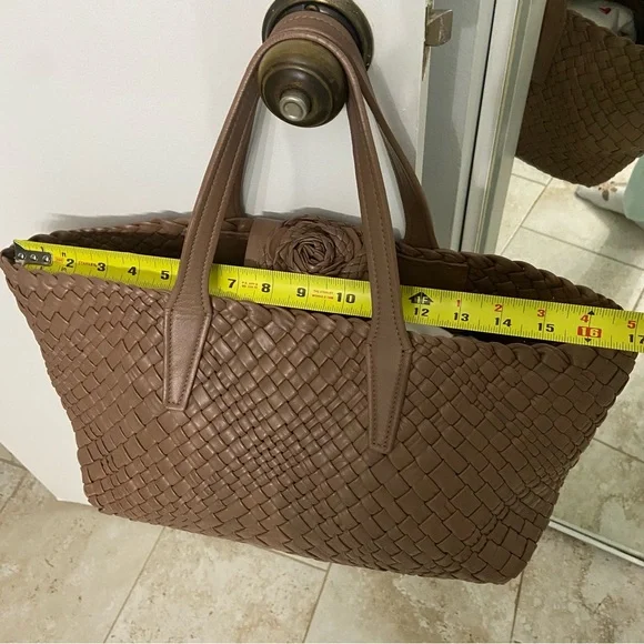 FALOR FIRENZE Italian Leather Woven Tote with Rosette - Picture 13 of 15